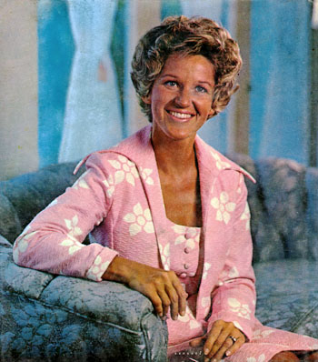 marabel morgan from the dust cover of the Total Woman, picture by Russ Bussby